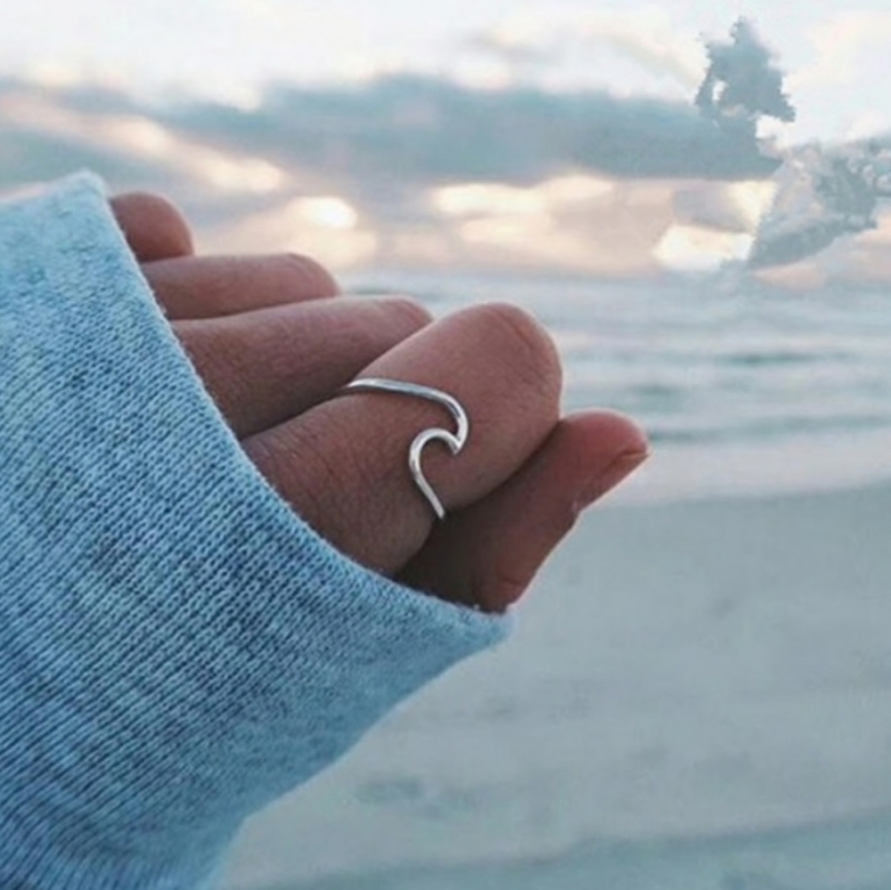 🆕️⚡Wave Ring ⚡